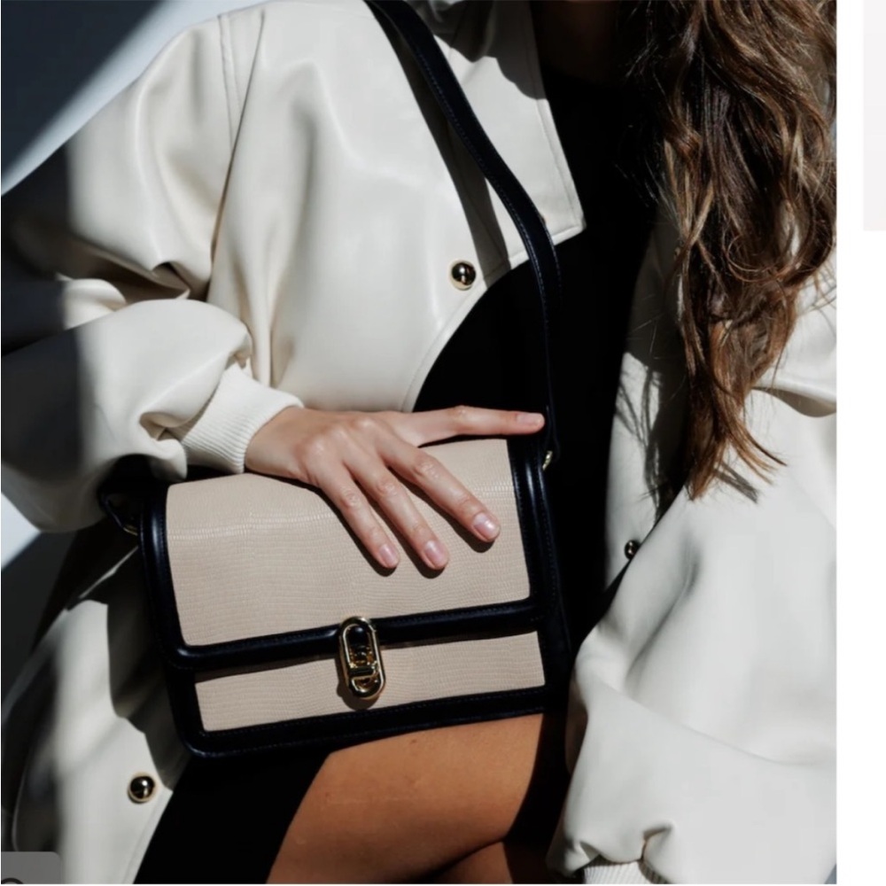 Jules Kae Mia Bag! - Picture 11 of 12